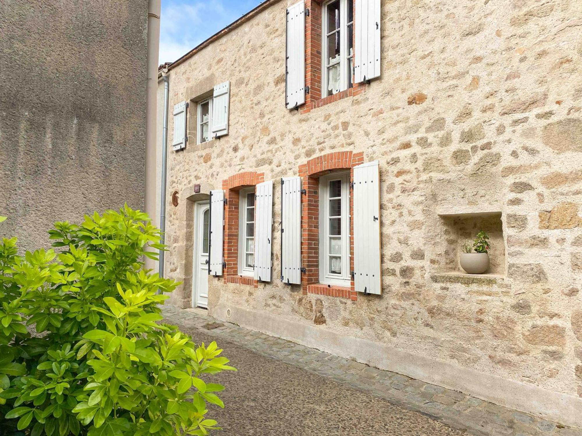 Vila Le Logis De La Forge A 10 Min Du Puy Dufou Mortagne-sur-Sevre Exteriér fotografie